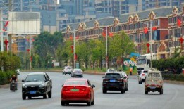 萍乡站前东路爆料新闻最新,多车连环相撞！现场情况紧急！